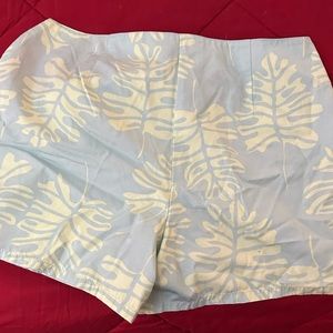 Ann Taylor green leaf size 10 short. New w/ tag. 100% cotton. Never washed/worn.
